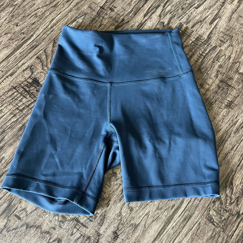 Lululemon Wunder Train High Rise Bike Shorts 6” - Picture 2 of 3